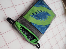 Load image into Gallery viewer, OOAK Trapsack- BOLT wave